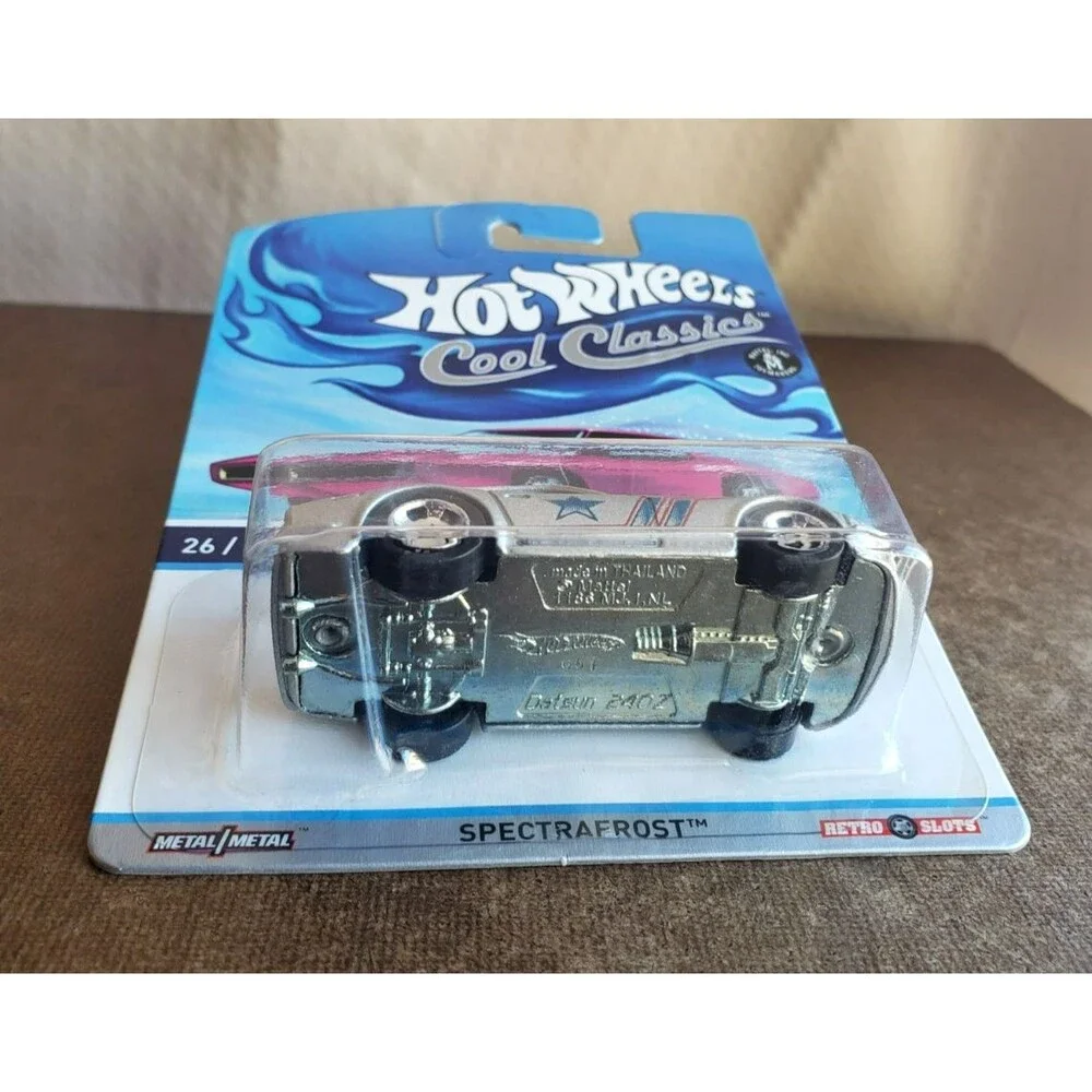 2014 Hot Wheels DATSUN 240Z Spectrafrost Silver COOL CLASSICS 26/30 1:64 RSW MOC